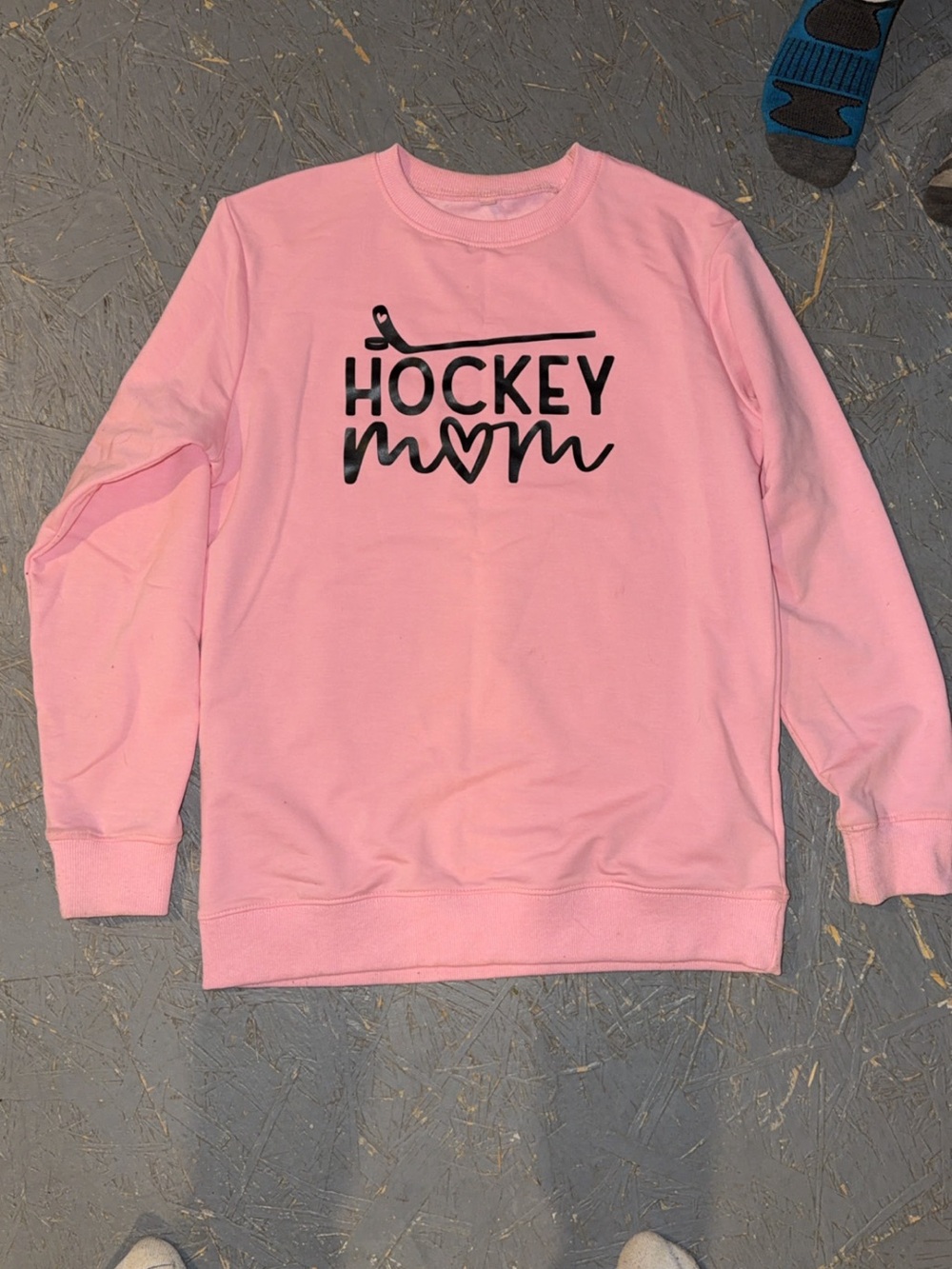 SHEIN Pink 'Hockey Mom' Crewneck Sweatshirt